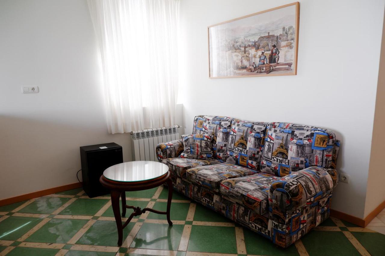 Hotel Andalucia Lanjaron Exterior photo
